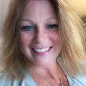 Meet your Posher, Carolyn